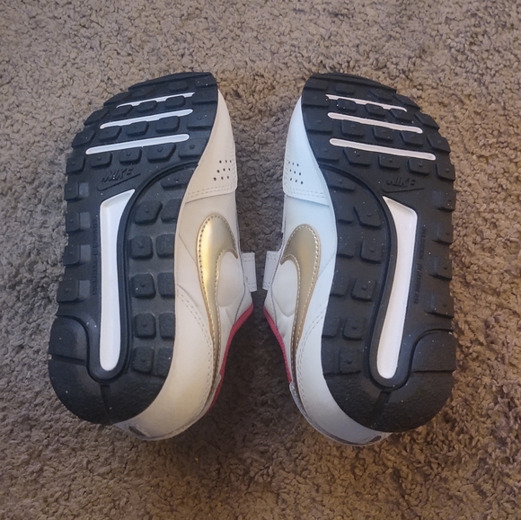 Nike MD Valiant (PS) Little Kids' Shoes White Summit Black CN8559-105 BRAND NEW - Picture 5 of 5